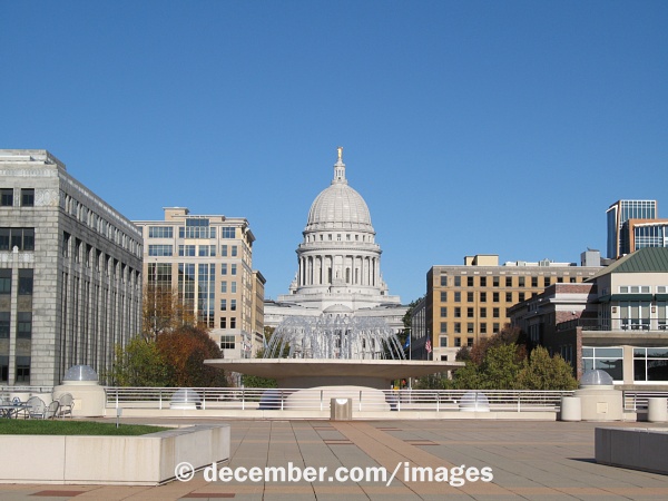Monona Terrace Terrace Fountain