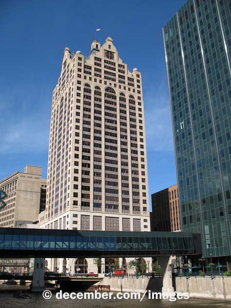 100 E Wisconsin Ave Building 100 E Wisconsin Ave Building