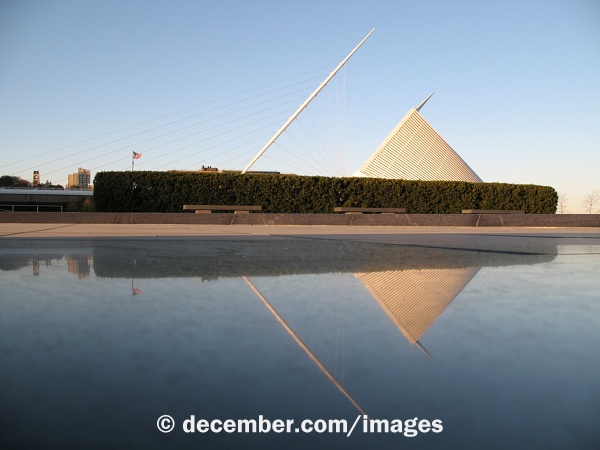 Milwaukee Art Museum Fountain Reflections Milwaukee Art Museum Fountain Reflections