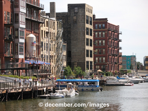 Riverwalk, East Side, South of Buffalo River View South