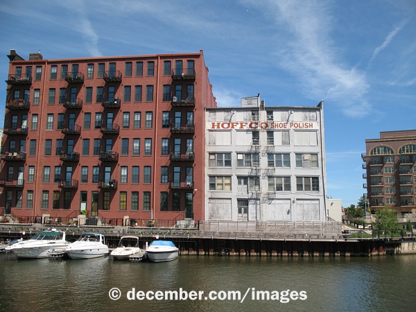 Riverwalk, East Side, South of Buffalo Condos / Hoffco Riverwalk, East Side, South of Buffalo Condos / Hoffco